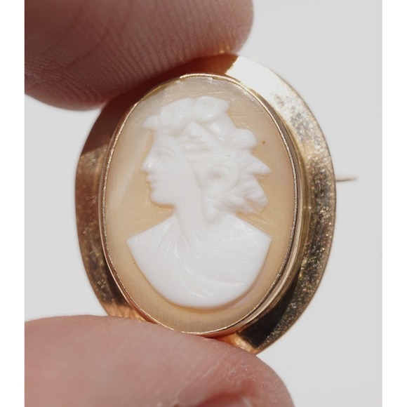 Victorian 10k Solid Yellow Gold Carved Shell Greek Women Cameo - Brooch Pin - Picture 7 of 7